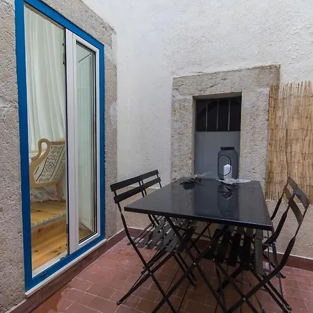 Modern Art In The Heart Of Mouraria Apartmán *