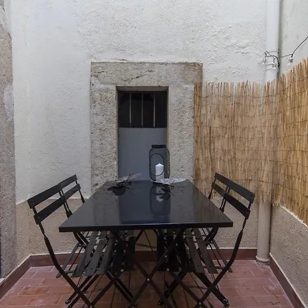 Modern Art In The Heart Of Mouraria